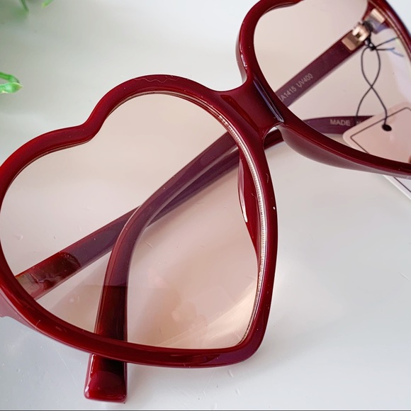 Red Heart Sunglasses - Picture 3 of 8